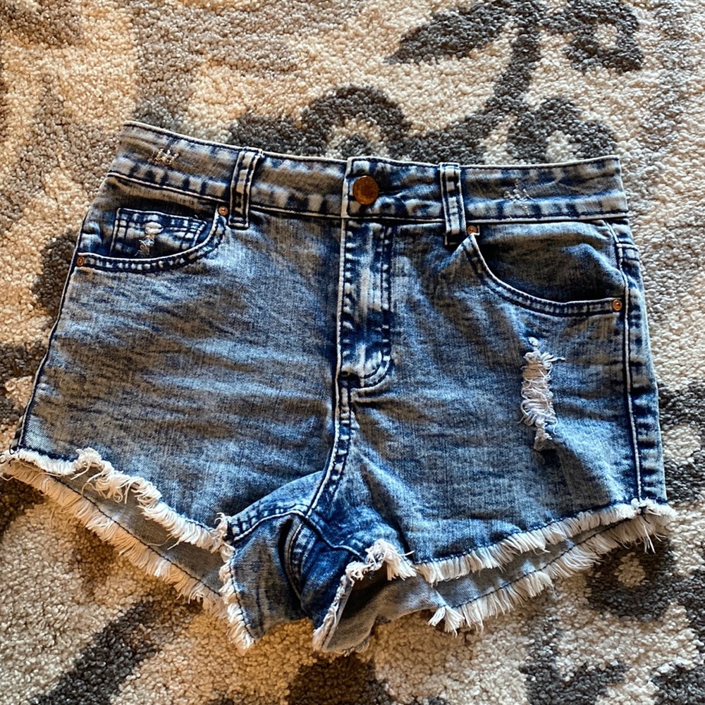 Refuge shorts